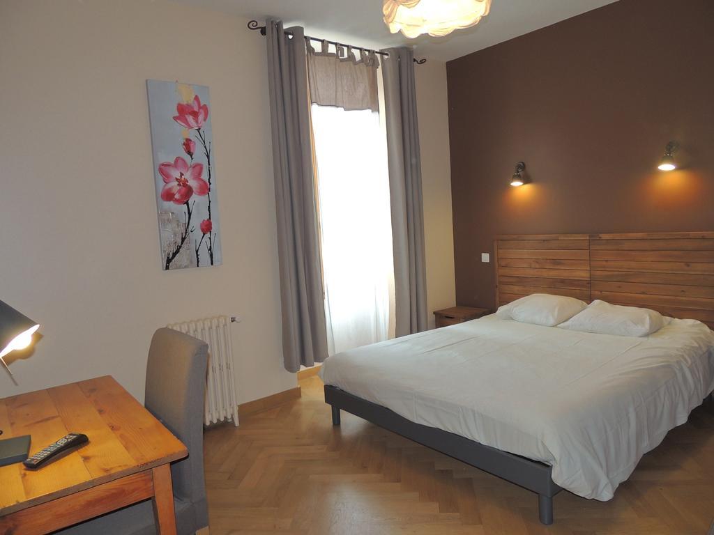 Hotel Des Alpes Le Bourg-dʼOisans Pokój zdjęcie